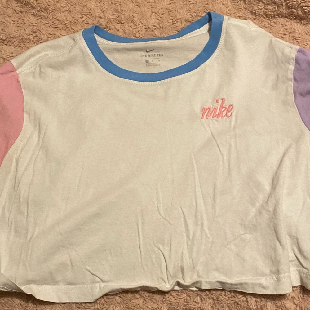 Nike women shirt